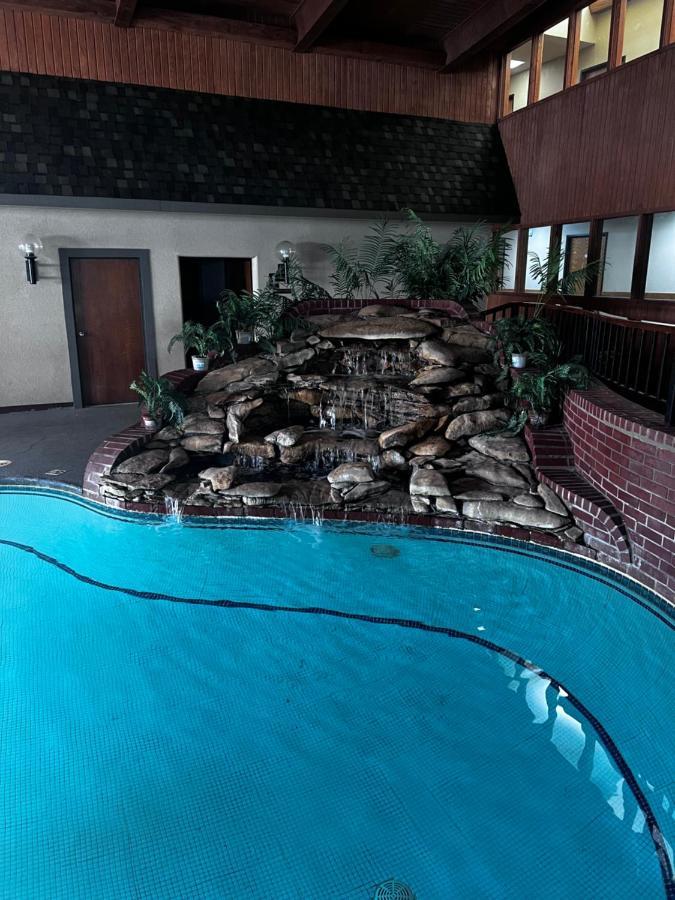 Apple Tree Inn Independence エクステリア 写真